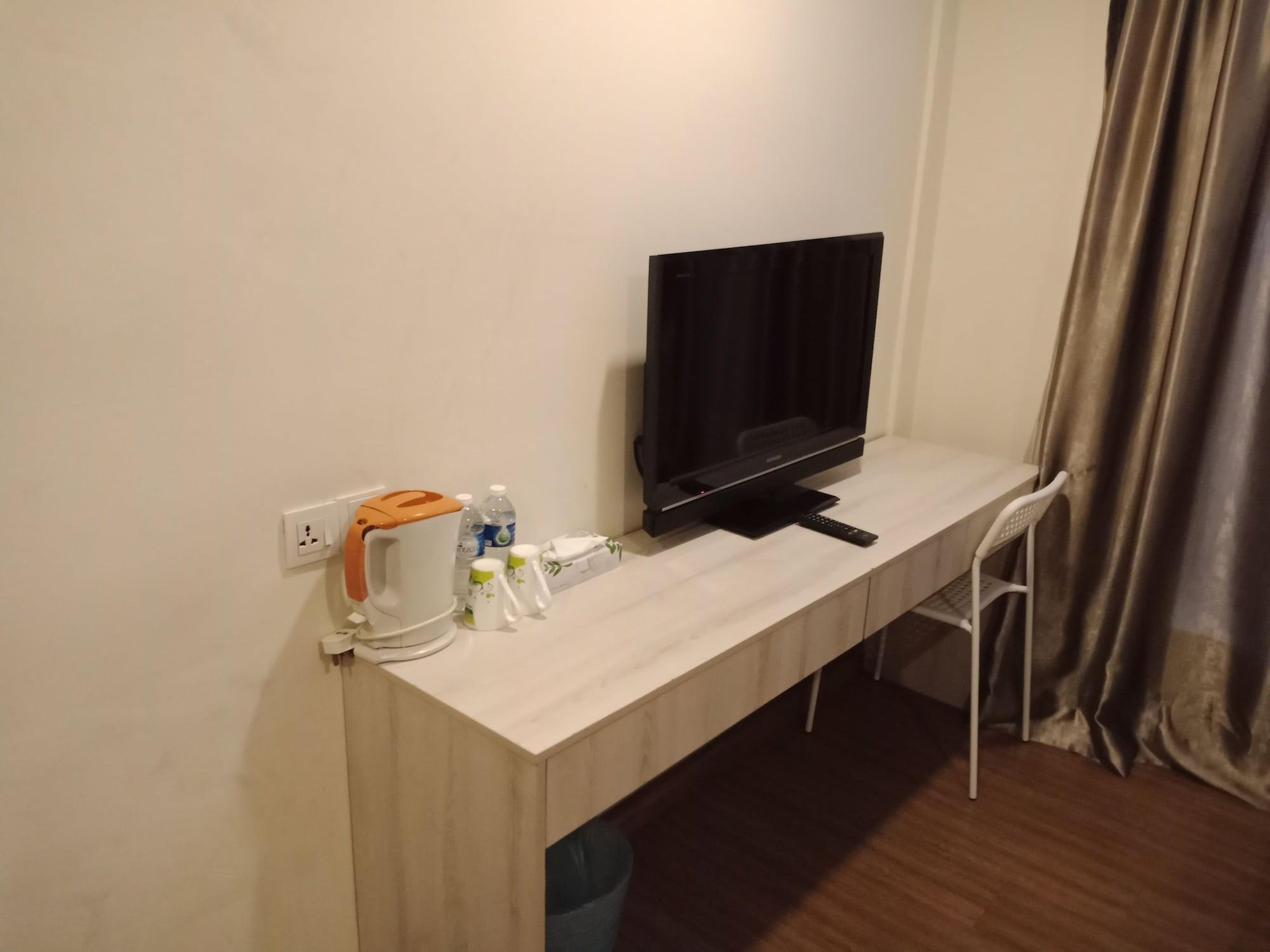 Hotel Zamburger Taman Segar - Previously Home Inn Taman Segar Kuala Lumpur Eksteriør billede