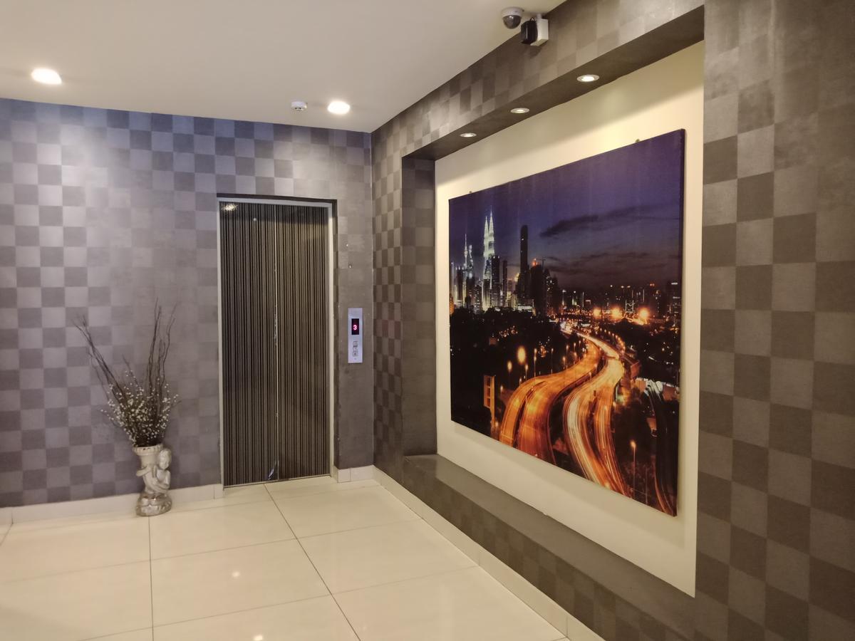 Hotel Zamburger Taman Segar - Previously Home Inn Taman Segar Kuala Lumpur Eksteriør billede